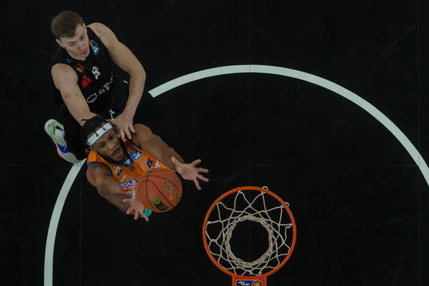 稍显疲态 稍显疲态