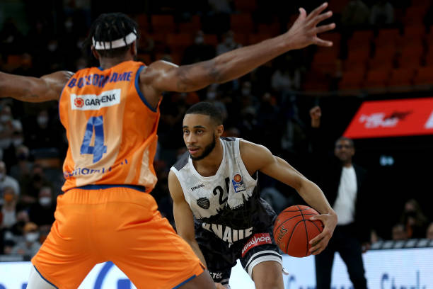 不乏因伤病 不乏因伤病