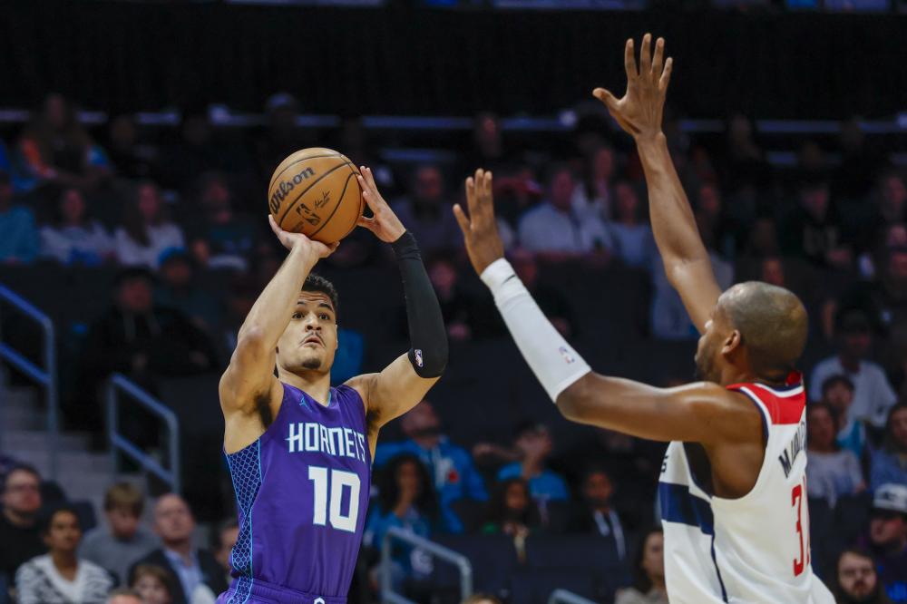 征召菅原由 征召菅原由